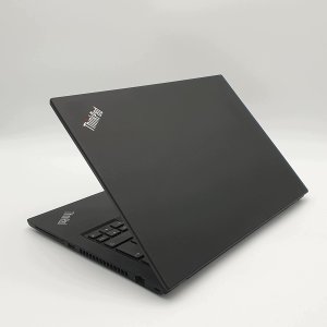 Laptop poleasingowy Lenovo Lenovo ThinkPad P14s Gen 1 | i7-10510U 16GB 256GB SSD | Quadro | Windows 11 3