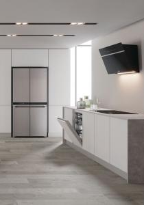 Płyta grzewcza Whirlpool SMF 9010 C/NE/IXL 2