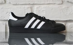 Adidas Buty dziecięce Coast Star czarne r. 35 1/2 (EE9699) 1