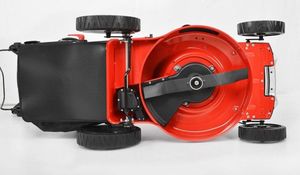 Kosiarka spalinowa Hecht 548 SWE 14