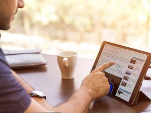 Etui na tablet Spigen Smart Fold Apple iPad Air 3 2019 Czarne (073CS26319) 7