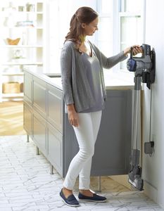 Odkurzacz pionowy Swan SC15824N 2