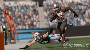 Madden NFL 17 Xbox One 4