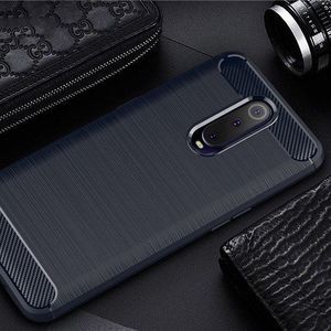 Hurtel Carbon Case elastyczne etui pokrowiec Xiaomi Mi 9T Pro / Mi 9T czarny uniwersalny 5