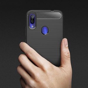 Hurtel Carbon Case elastyczne etui pokrowiec Xiaomi Redmi 7 czarny uniwersalny 3
