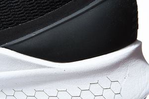 New Balance Buty męskie Fresh Foam Lazr Sport czarno-bordowe r. 46.5 (MLAZRMB) 5