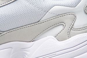 Adidas Buty damskie Falcon białe r. 41 1/3 (EE8838) 5