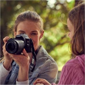 Lustrzanka Canon EOS 250D EF/EF-S 6