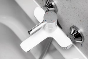 Bateria wannowa KFA Angelit ścienne biały (4724-010-40) 4