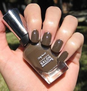 Sally Hansen Lakier do paznokci Complete Salon Touch Of Mink 14.7ml 2