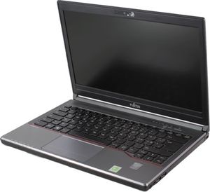 Laptop Fujitsu LifeBook E734 1