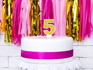 Party Deco Świeczka cyferka z brokatem - 5 - 1 szt. uniwersalny 2