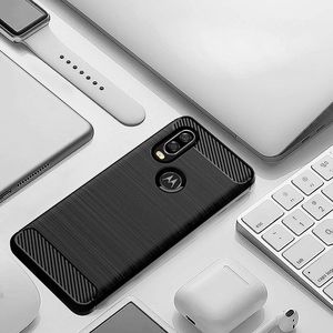 Hurtel Carbon Case elastyczne etui pokrowiec Motorola One Vision czarny uniwersalny 2