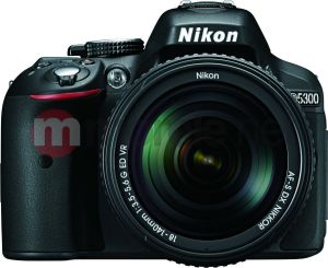Lustrzanka Nikon D5300 Kit black + AF-S DX 18-140 VR (VBA370K002) 1