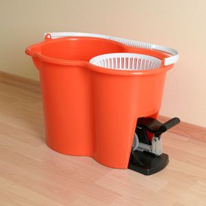 Mop Orion Mop z wiadrem 2