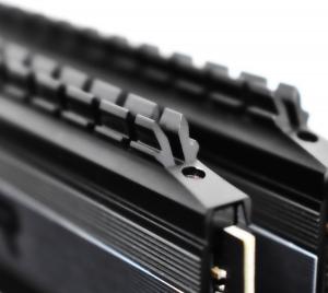 Pamięć Patriot Viper 4 BLACKOUT, DDR4, 16 GB, 4000MHz, CL19 (PVB416G400C9K) 9