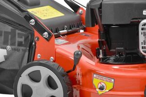 Kosiarka spalinowa Hecht 541 BSW 11