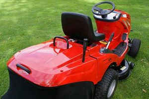 Traktor ogrodowy Hecht 5227 7