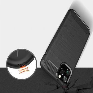 Hurtel Carbon Case elastyczne etui pokrowiec iPhone 11 Pro Max czarny uniwersalny 6