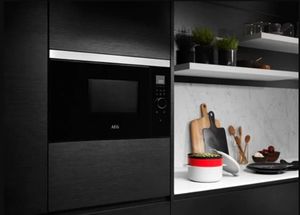 Kuchenka mikrofalowa AEG MBB1756SEM 2