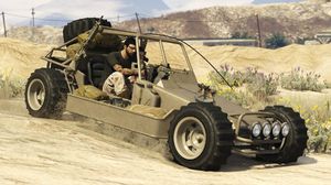 GTA V PREMIUM EDITION PS4 6