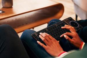 Klawiatura Corsair Gaming K83 WIRELESS (CH-9268046-NA) 11