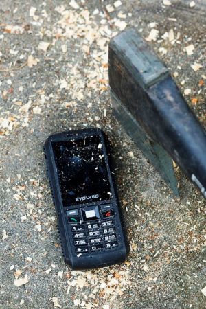 Telefon komórkowy Evolveo StrongPhone X1 Wodoszczelny Dual SIM (SGM SGP-X1) 4