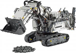 LEGO Technic Koparka Liebherr R 9800 (42100) 10
