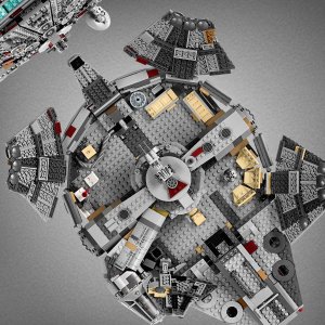 LEGO Star Wars Sokół Millennium (75257) 4