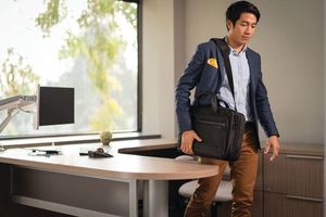 Torba Kensington Contour 2.0 15.6" (K60386EU) 11