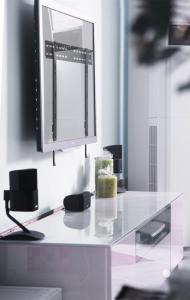 Reflecta Uchwyt ścienny Slim 70-8040 37'' - 70'' 3