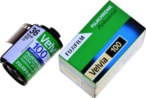 Fujifilm 1 Fujifilm Velvia 100 135/36 8