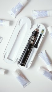 Szczoteczka 4Swiss Sensitive Care ST212 Golden Edition Czarna 7