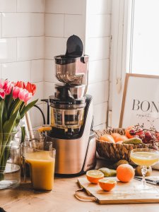 Wyciskarka wolnoobrotowa 4Swiss Swan BM105 Rose Gold 6