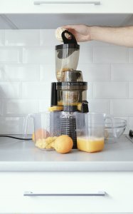 Wyciskarka wolnoobrotowa 4Swiss BM202 x JJ czarna 5