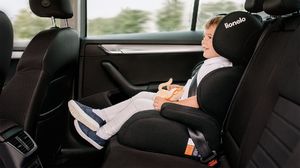 Fotelik samochodowy Lionelo Lars 15-36kg grafitowy 8