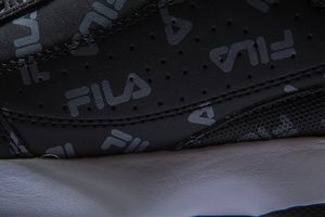 Fila Buty damskie Disruptor Logo czarne r. 40 (1010748.25Y) 5