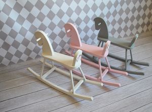 Lufcik Drewniany konik na biegunach z dekorem 2