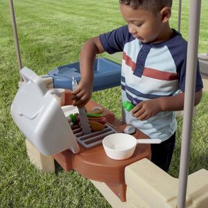 Step2 Domek dla dzieci patio z baldachimem i grillem 4