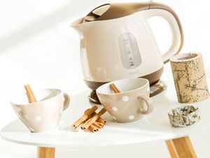 Czajnik Vivax WH-102BB 5