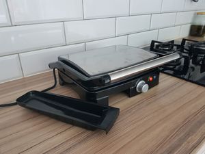 Grill elektryczny Vivax Toster z grillem Vivax SM-1800 Czarny 12