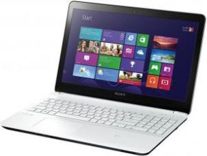 Laptop Sony Vaio Fit (SVF1532U1EW) 1