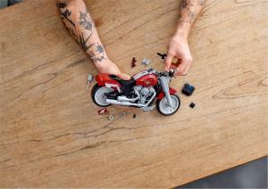 LEGO Creator Expert Harley Davidson Fat Boy (10269) 7