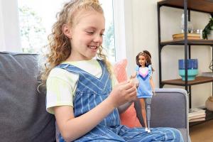 Lalka Barbie Mattel Fashionistas Modna przyjaciółka - z protezą nogi (FBR37/FXL54) 5