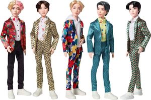 Mattel BTS Core Fashion Doll Jungkook (GKC87) 9