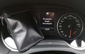 KORUMA Czarne etui na kluczyki typu Keyless antyRFID - Koruma (KUK-94PBL) Uniwersalny 2