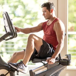 Rower stacjonarny Schwinn treningowy magnetyczny 570R 16