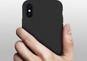 Hurtel Silicone Case elastyczne silikonowe etui pokrowiec iPhone 11 czarny uniwersalny 4