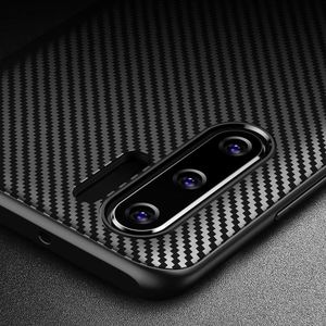 Crong Crong Prestige Carbon etui Huawei P30 Pro (czarny) 6