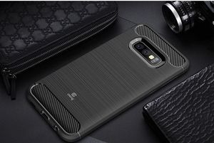 Crong Crong Soft Armour Cover etui Samsung Galaxy S10e (czarny) 7